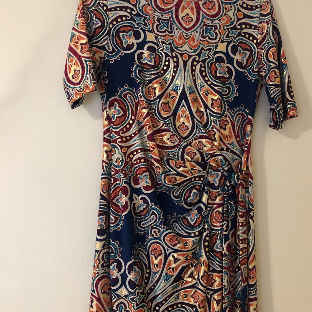 Dress - Picture 2 of 3